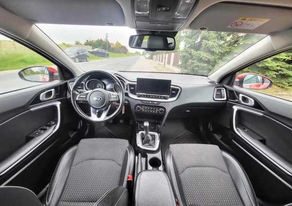 Kia Ceed cena 50900 przebieg: 60950, rok produkcji 2020 z Łomianki małe 121